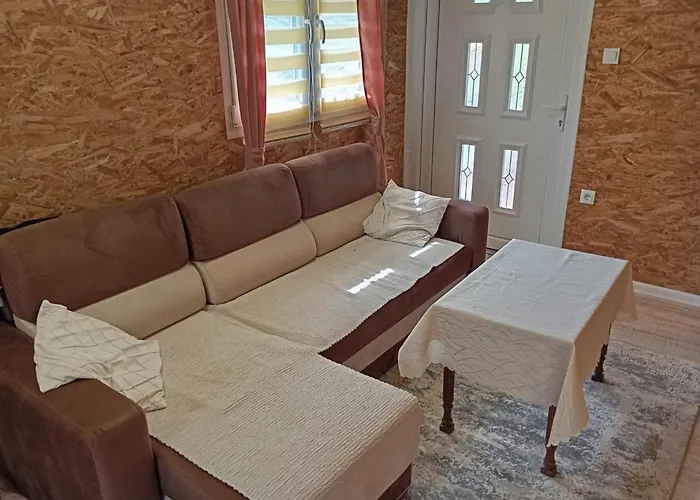 Home-vasva And Hazim Apartmán